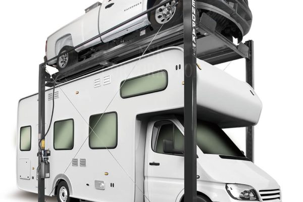 4柱リフト BendPak HD-7PXW　車両はイメージです。