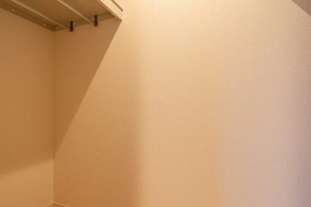 寝室ウォークインクローゼット